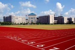 湖北塑胶跑道生产厂家浅析雨对塑胶跑道施工的影响