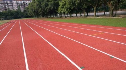 四川省重庆市长寿区行知学校   透气型跑道